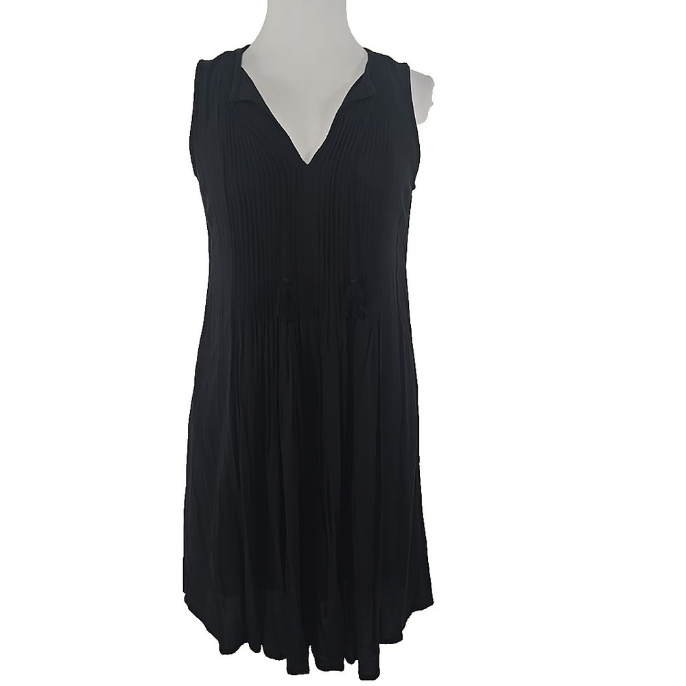 Old Navy Small S Dress Black Sleeveless V-neck Box Pleat Lined Mini Dress